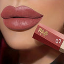 Batom Líquido Matte Luxo Velvet – Alta Fixação, À Prova d’Água e Acabamento Suave e Confortável