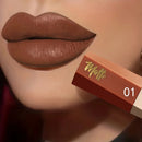 Batom Líquido Matte Luxo Velvet – Alta Fixação, À Prova d’Água e Acabamento Suave e Confortável