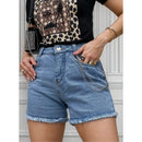Short Jeans Feminino com Corrente Fashion